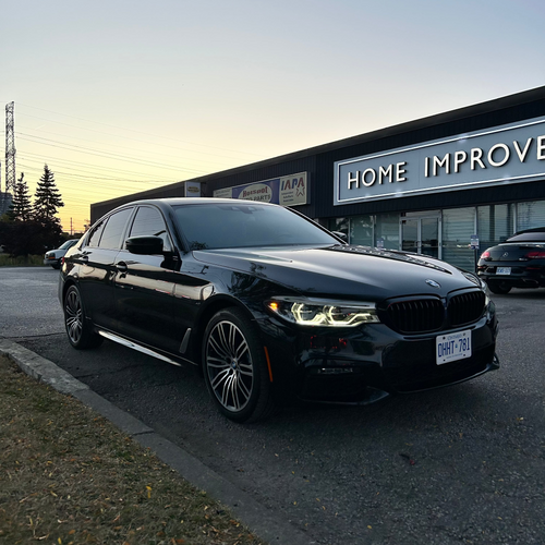 BMW 530i (Executive Package)
