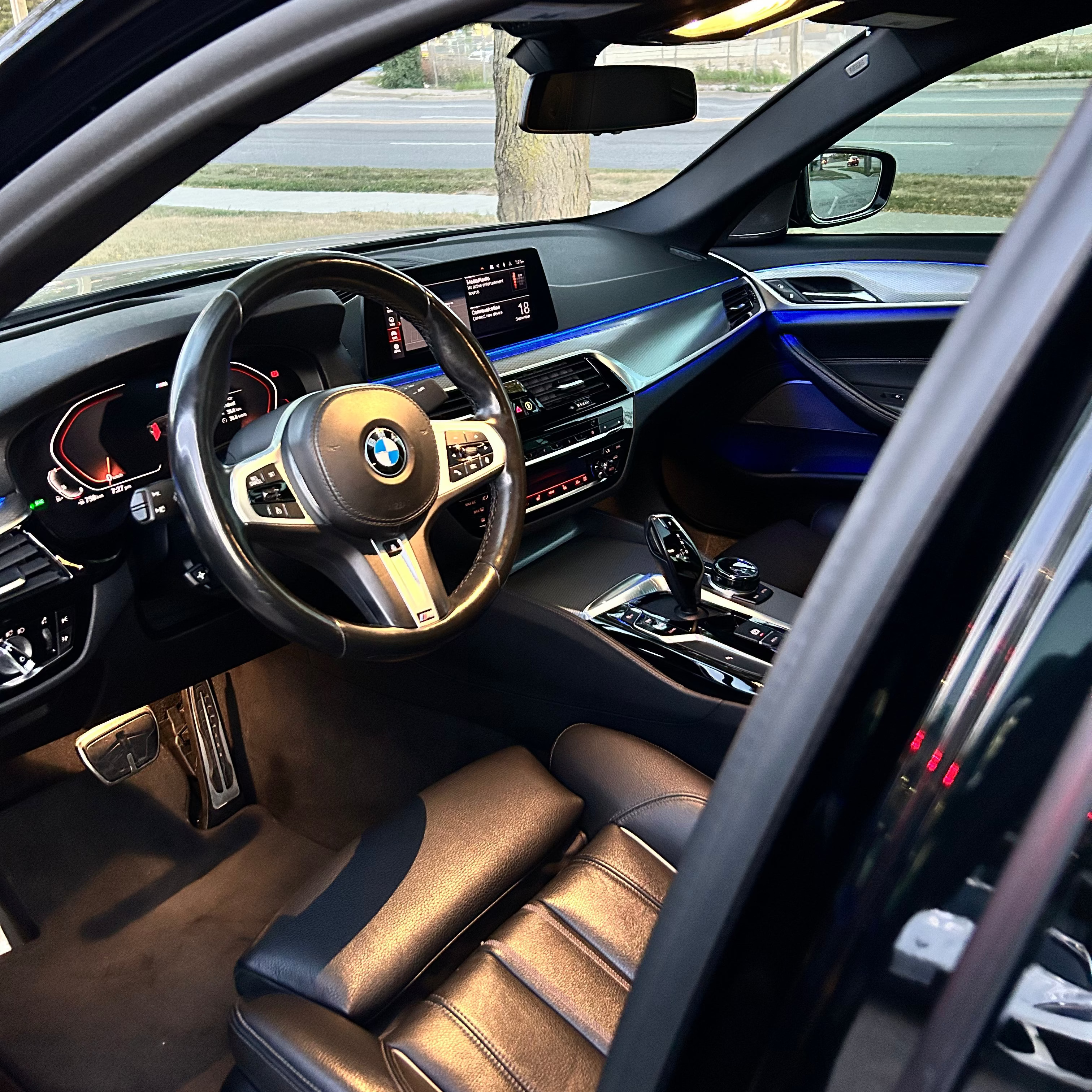 BMW 530i (Executive Package)