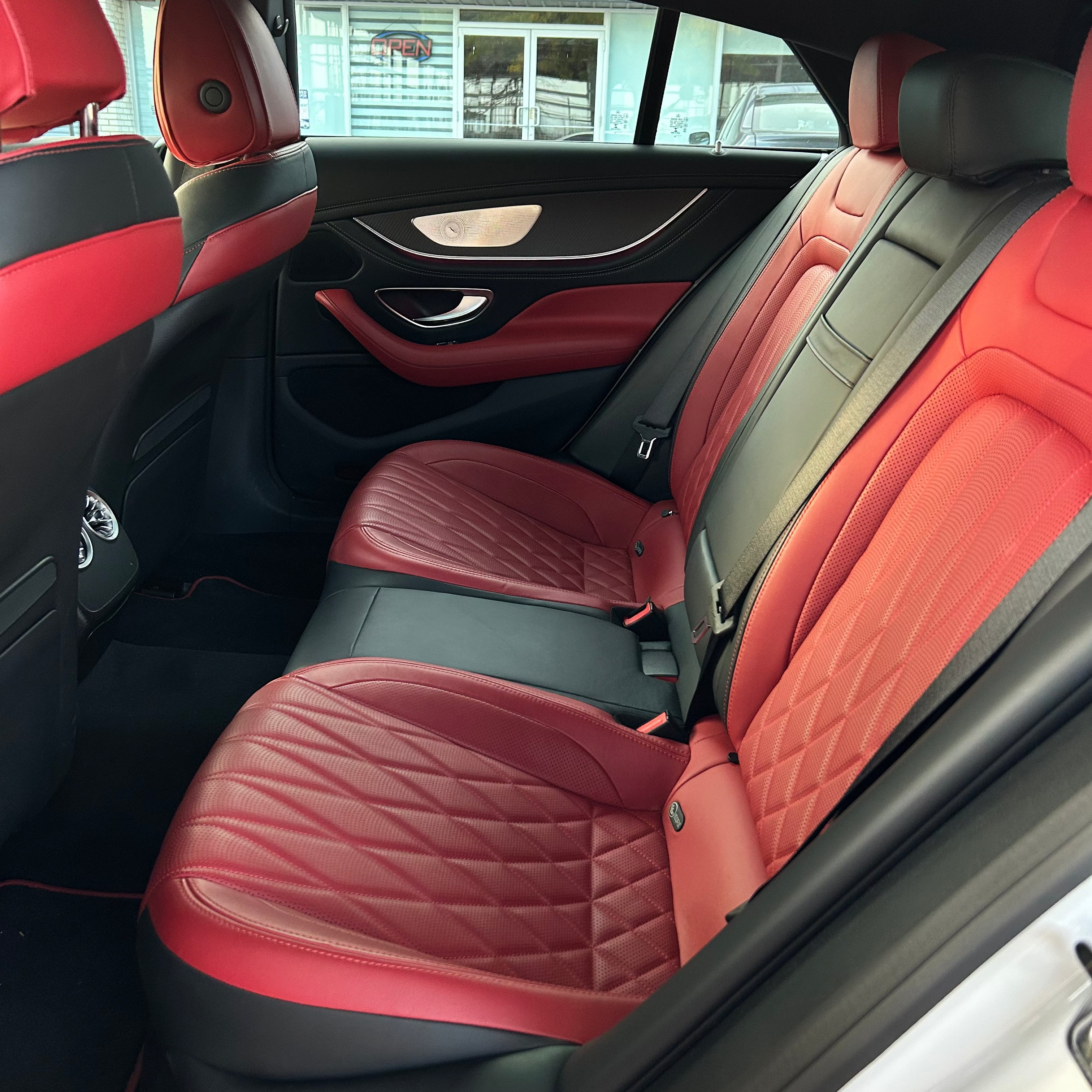 Mercedes GT53 AMG