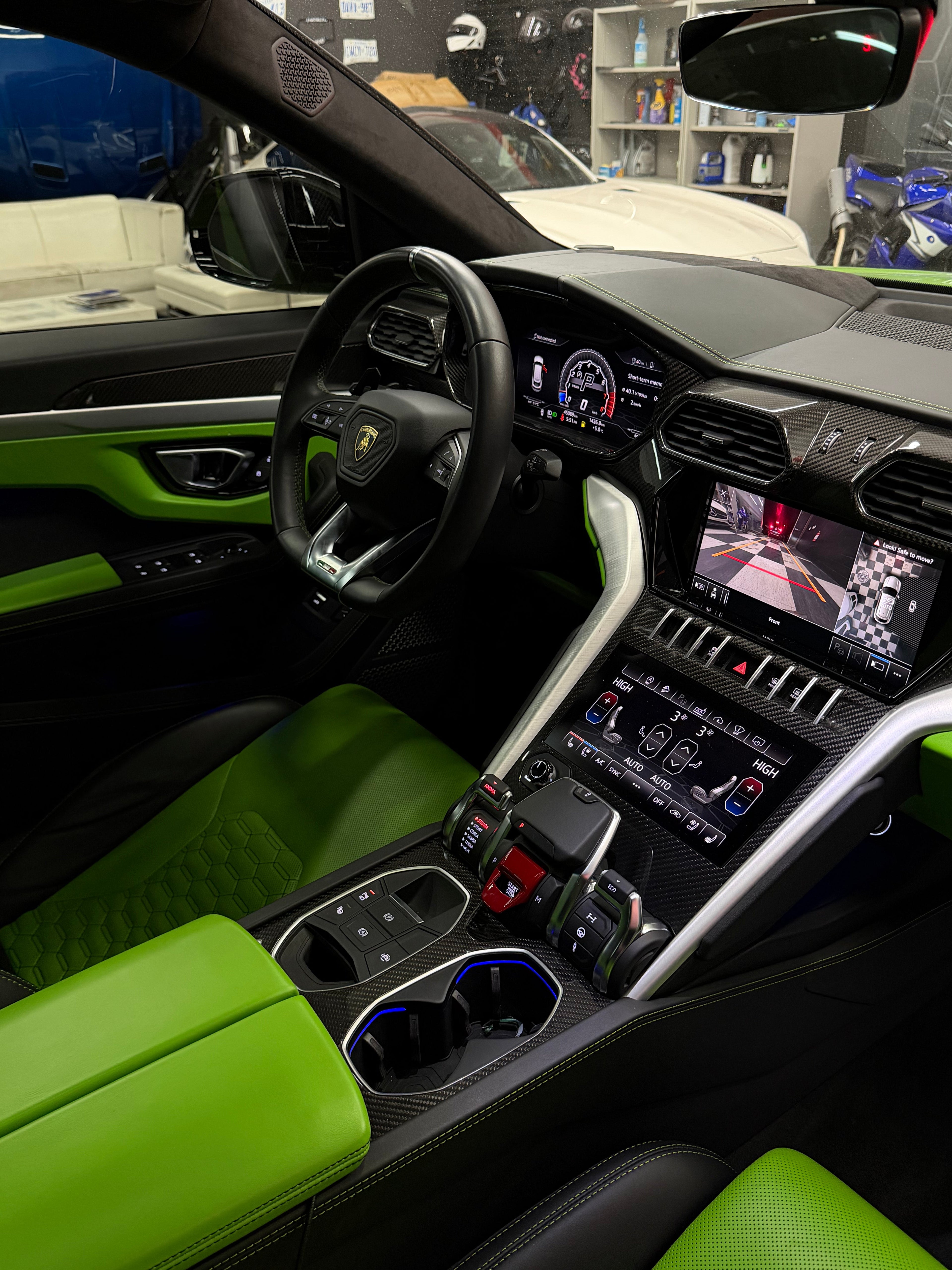 Lamborghini Urus (Goblin)
